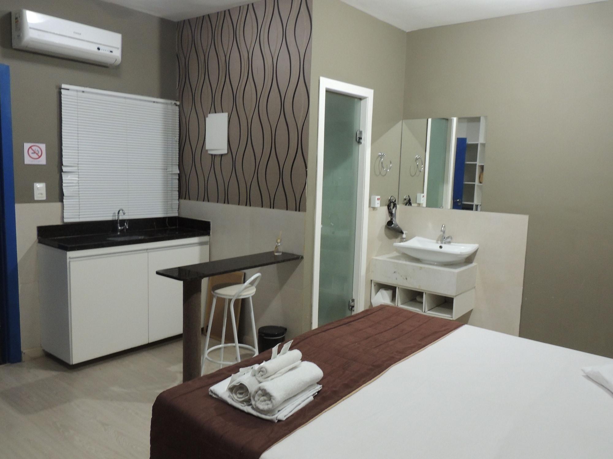 Hotel Bh Palmares - Acesso Cristiano Machado Belo Horizonte